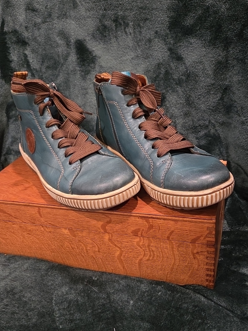 Womans Leather REMONTE Blue High-Top Sneakers with Brown Laces